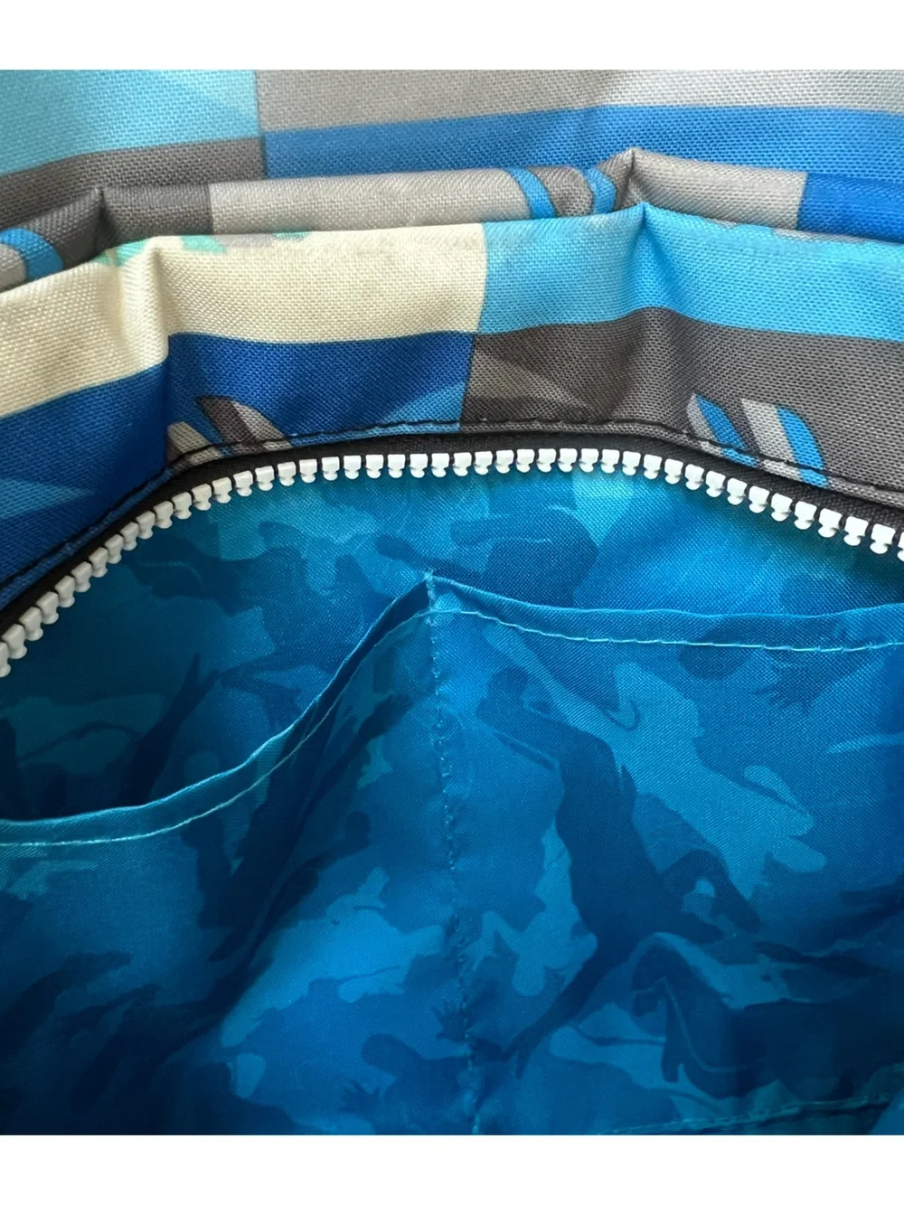 🦙 Fortnite Llama Graphic Backpack in Blue and Gray